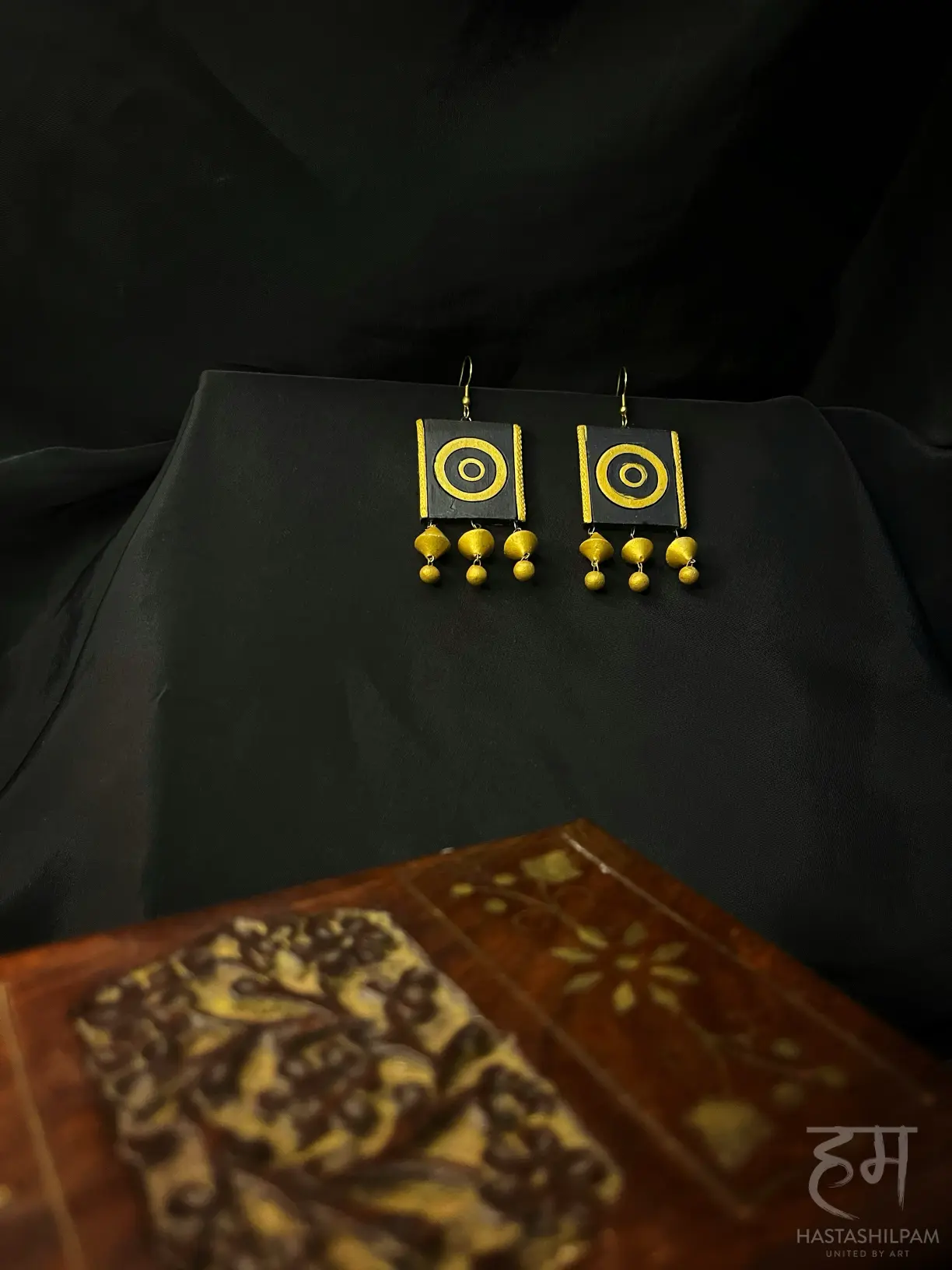 Saanjh Black & Golden Terracotta Earrings (3)