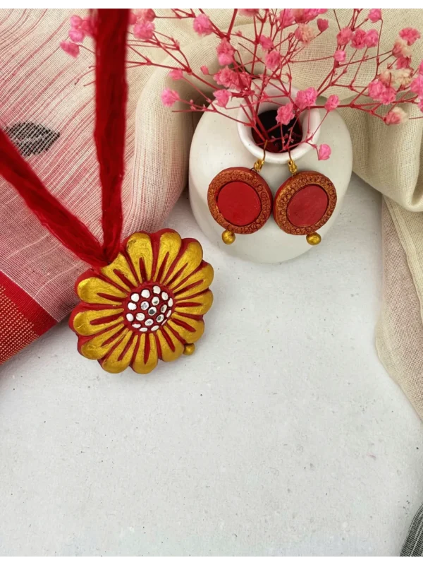 Handpainted Terracotta Jewellery Set - Red & Golden