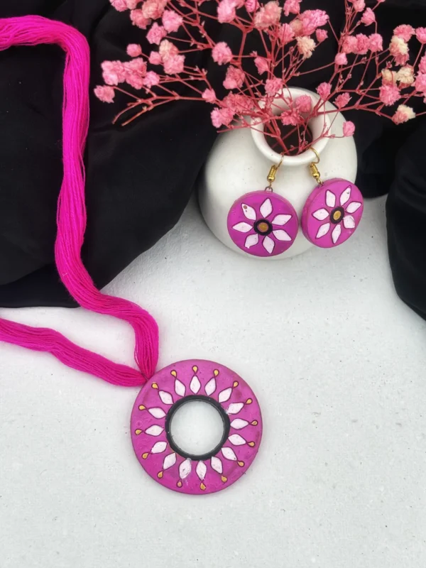 Handpainted Terracotta Jewellery Set - Pink & White