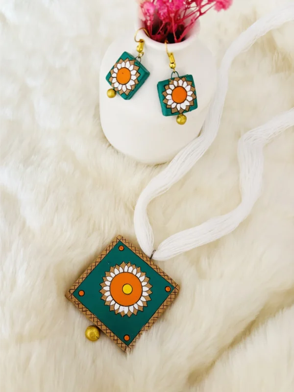 Handpainted Terracotta Jewellery Set - Green & Orange