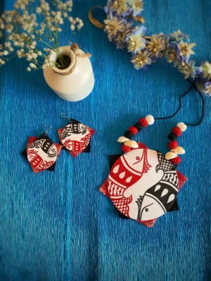 Black & Red Fish Handpainted Fabric Necklace Set